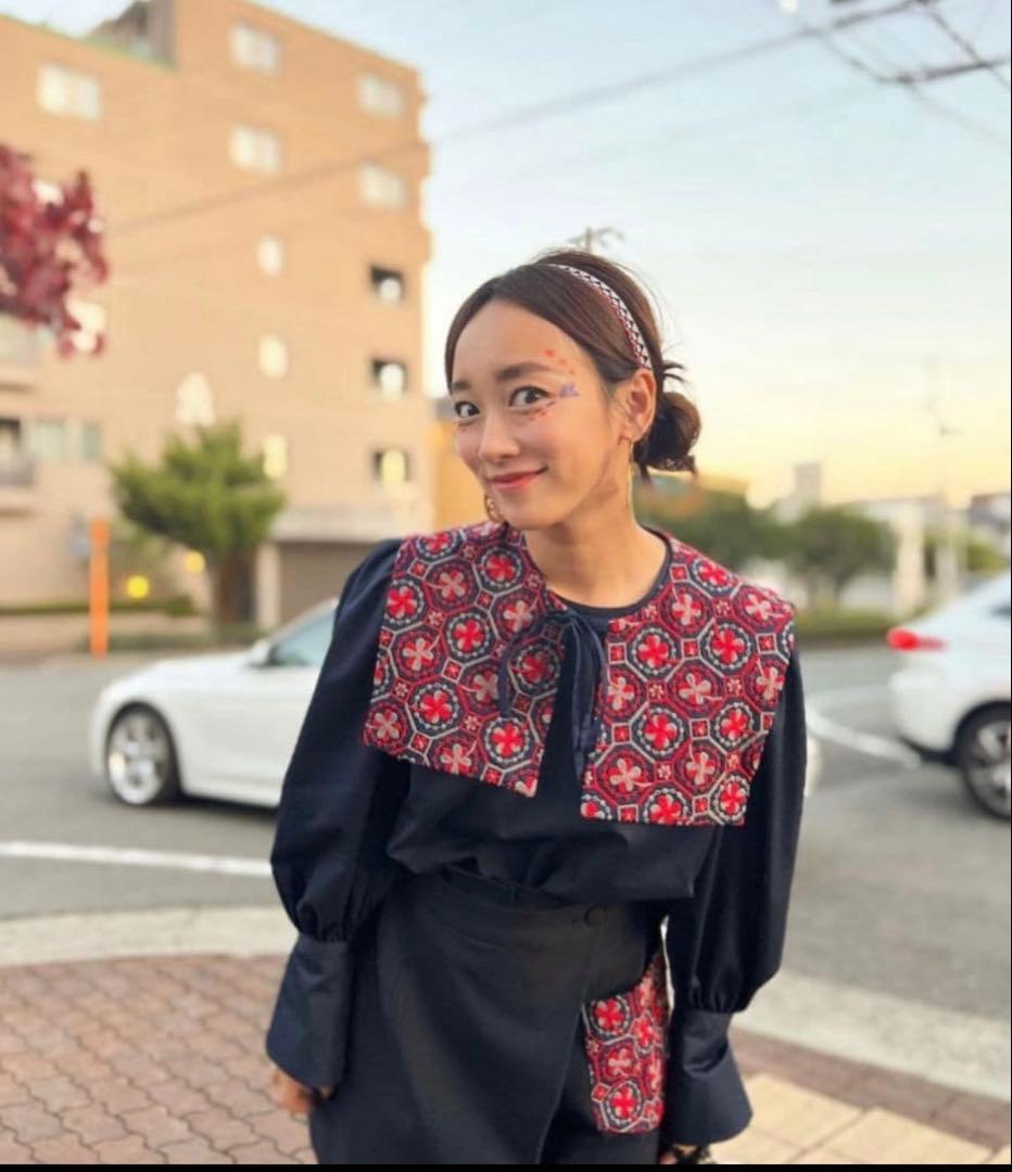 【新品タグ付き】ロージーモンスター クローバー エンブロイダリーカラー ブラウス