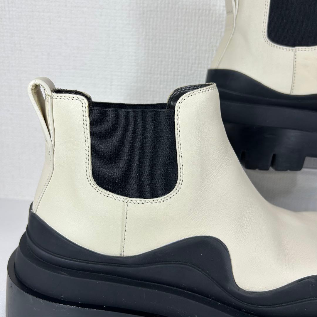 1/31限定価格【箱 保存袋付】BOTTEGA VENETA サイドゴア タイヤ