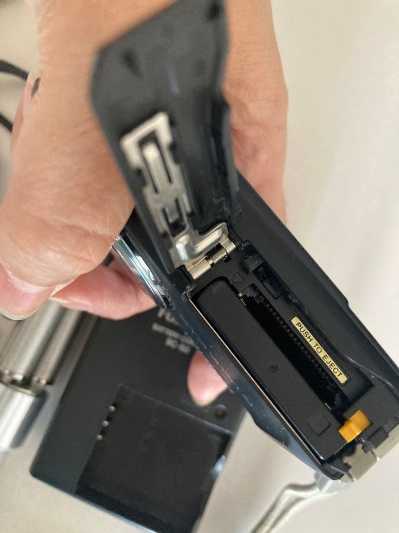 FINEPIX F50デジタルカメラ