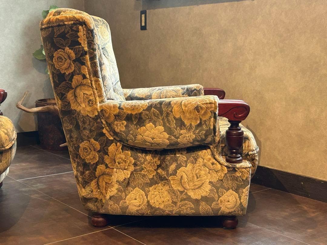 左側　金華山織　ベロア生地　ヴィンテージ　ソファ　アンティーク　レトロ　IZ