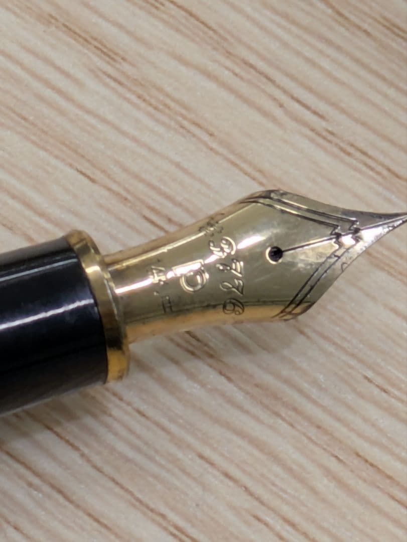 プラチナ　万年筆 #3776 センチュリー ブラック