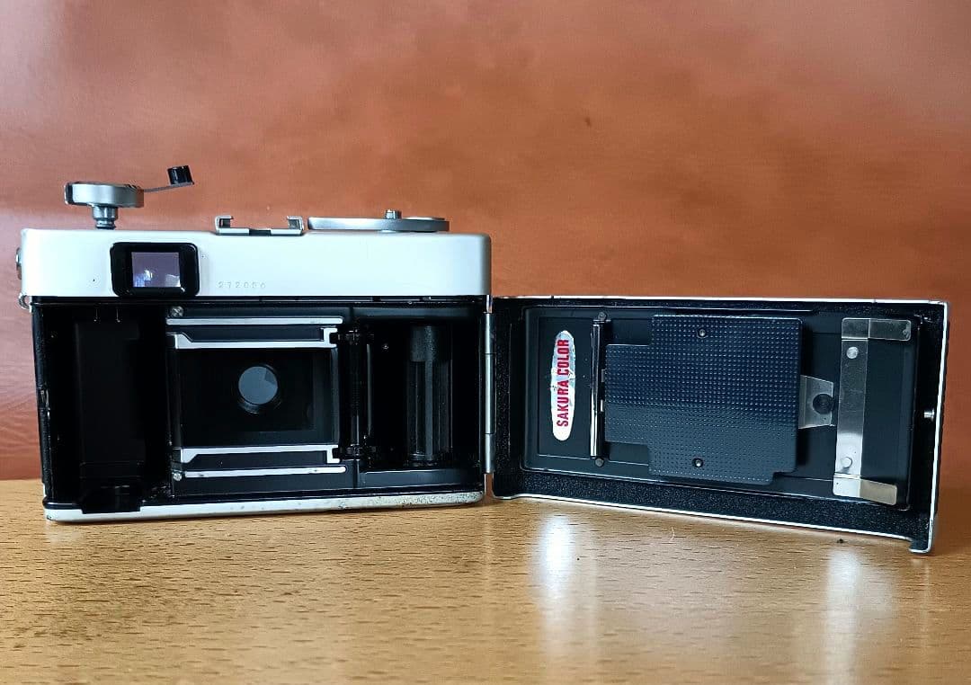 フィルムカメラ【完動品】コニカC35 芦田愛菜カメラ