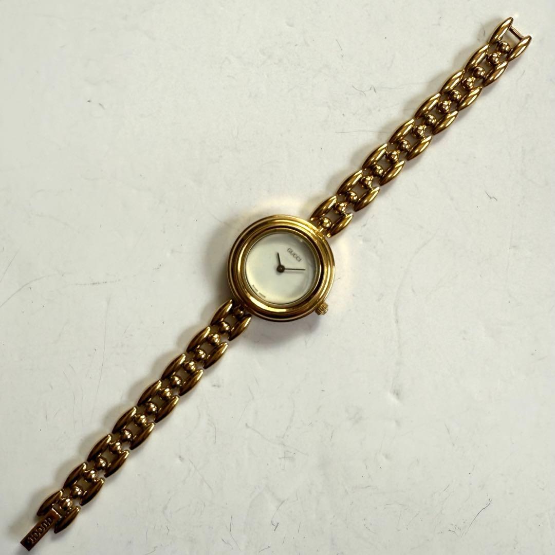 GUCCIグッチ チェンジベゼル腕時計 11/12.2