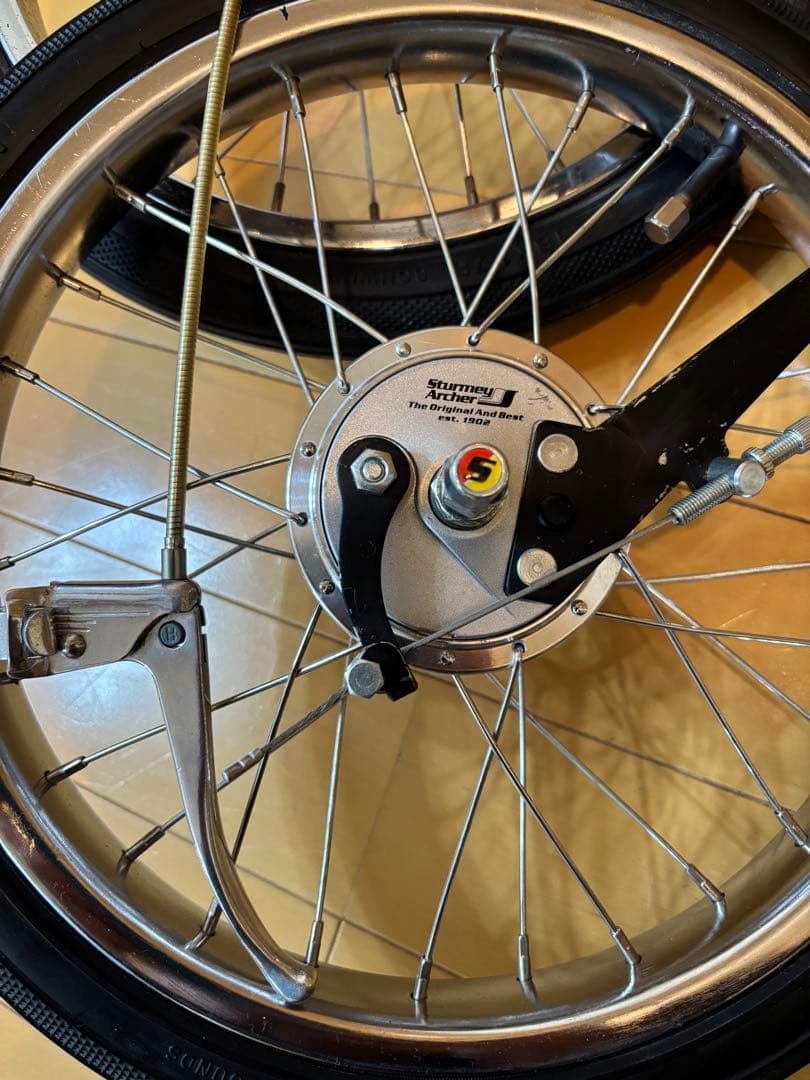 激レア Schwinn Sting-Ray wheel tire