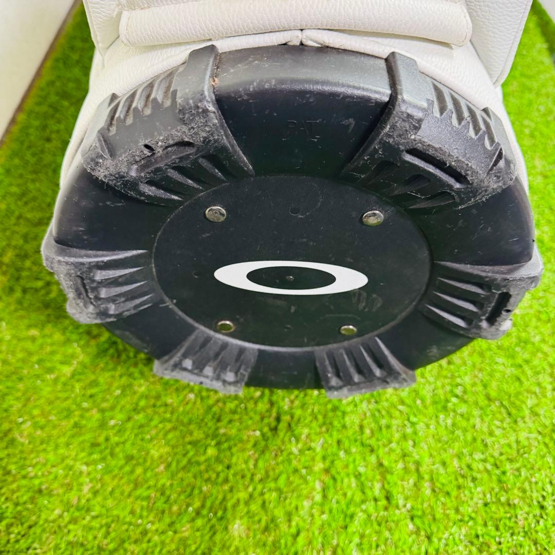 【人気モデル】オークリー ツアーモデル キャディバッグ 白