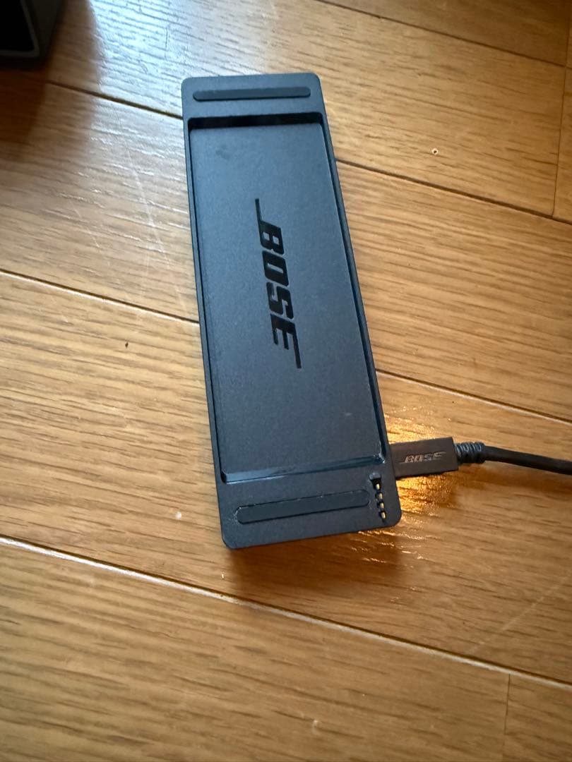 BOSE ワイヤレススピーカー 本体と充電器付き
