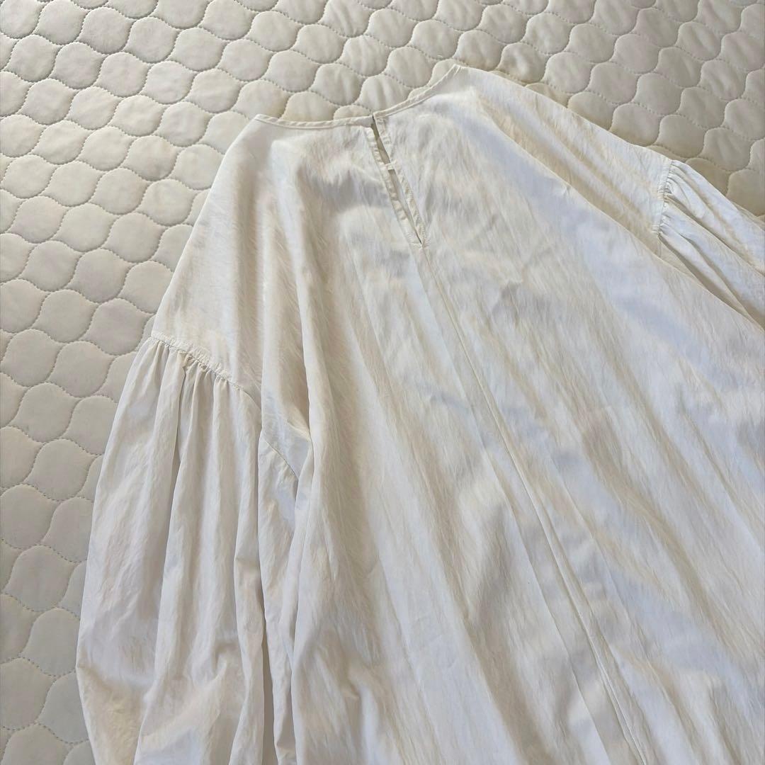 【美品】BEARDSLEY✴︎LIVETART ギャザーカフスシャツ　ホワイト