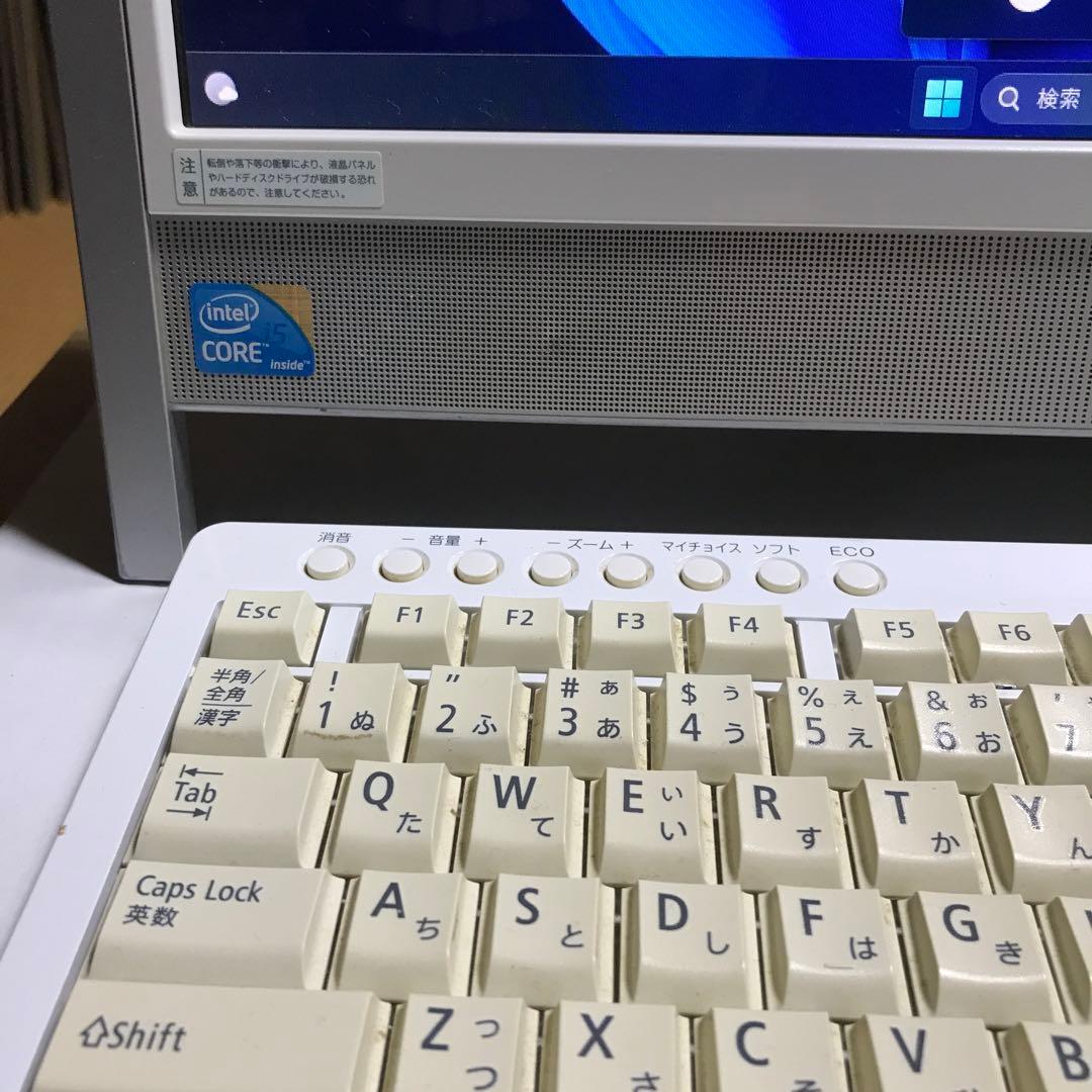 N E C モニター型　パソコン　Wi11 corei5 S S D