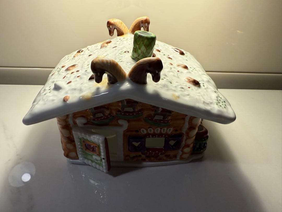 ビレロイ&ボッホ ジンジャーブレッドライトハウス 陶器製