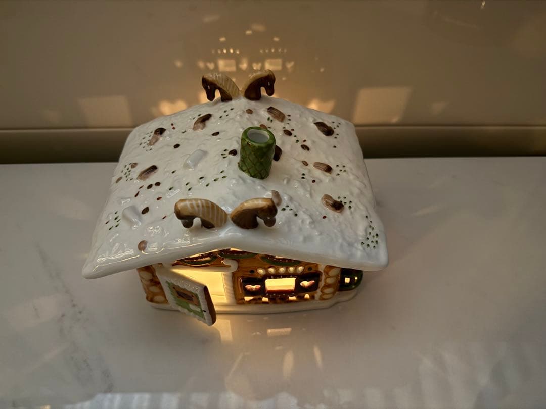 ビレロイ&ボッホ ジンジャーブレッドライトハウス 陶器製