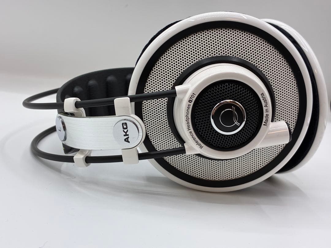AKG Q701 ヘッドフォン ホワイト/ブラック　初期モデル　オーストリア製