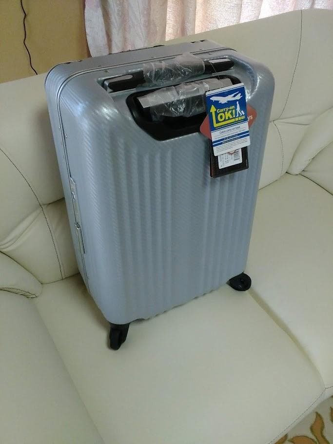 ☆新品☆未使用品☆　レジェンドウォーカー・スーツケース（6209-50）シルバー