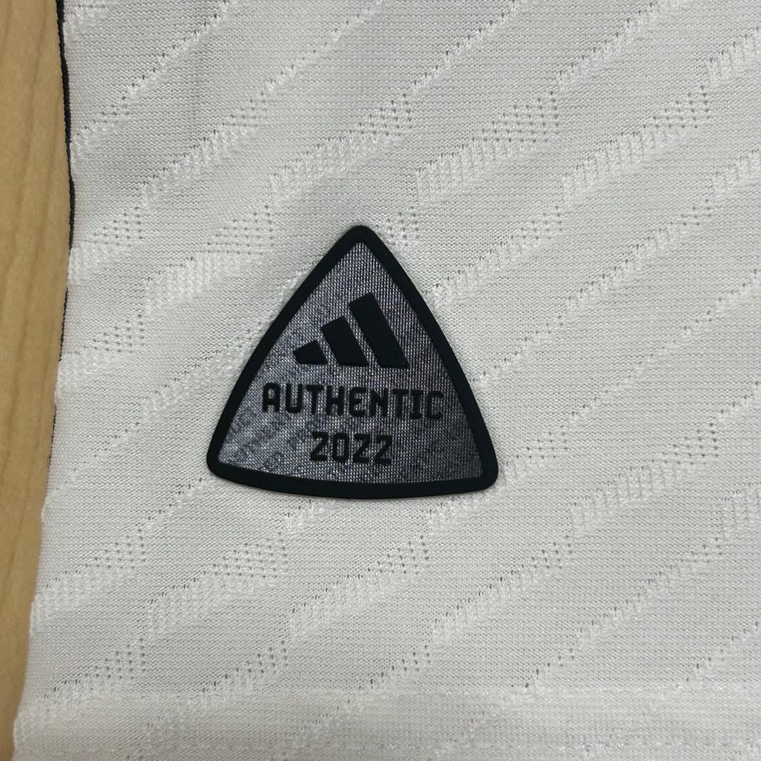 正規品新品☆日本代表22/23アウェイオーセンティックユニフォームJP 2XL