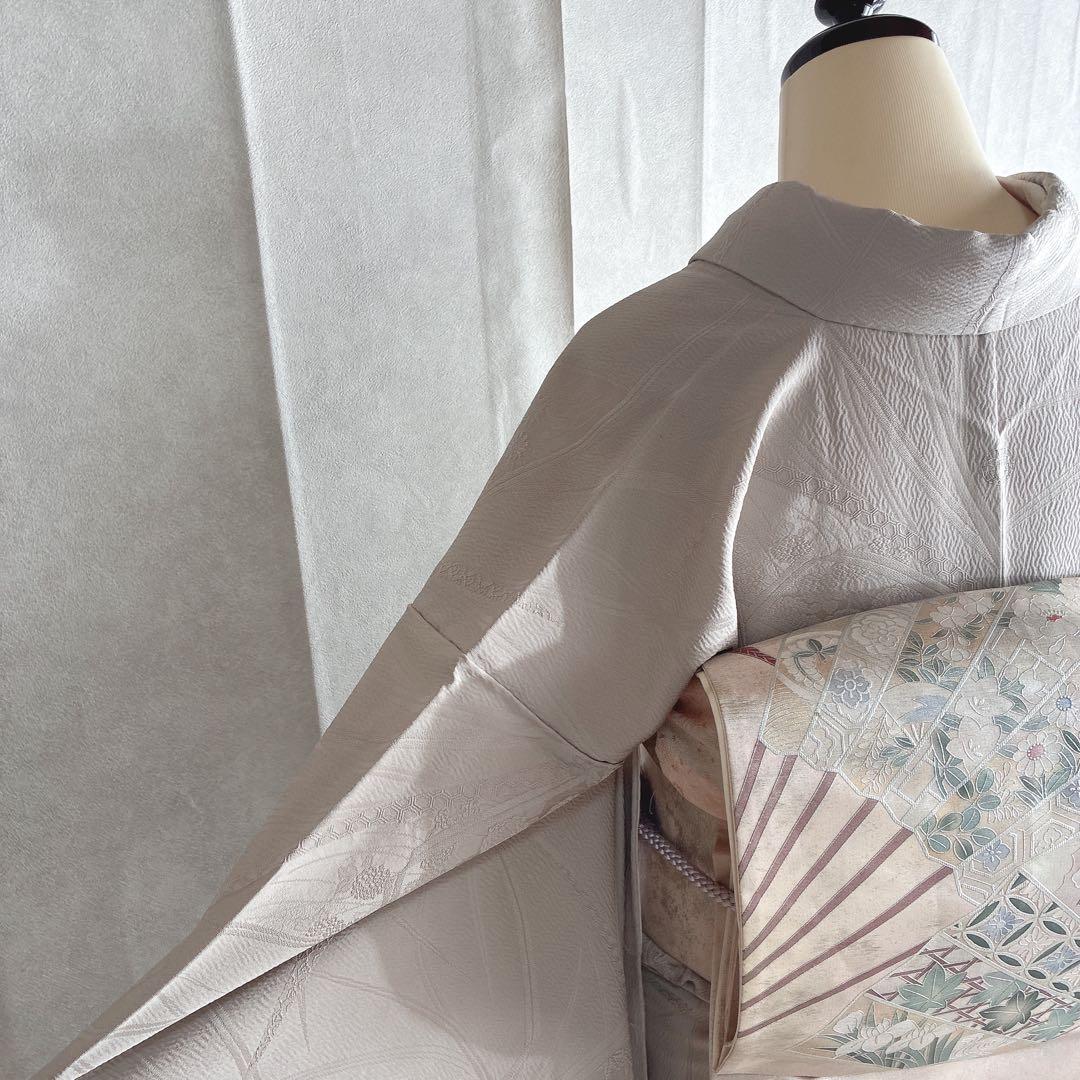 色無地　フルセット　着物　正絹　しつけ糸付き　ホワイトグレー　一つ紋　G4