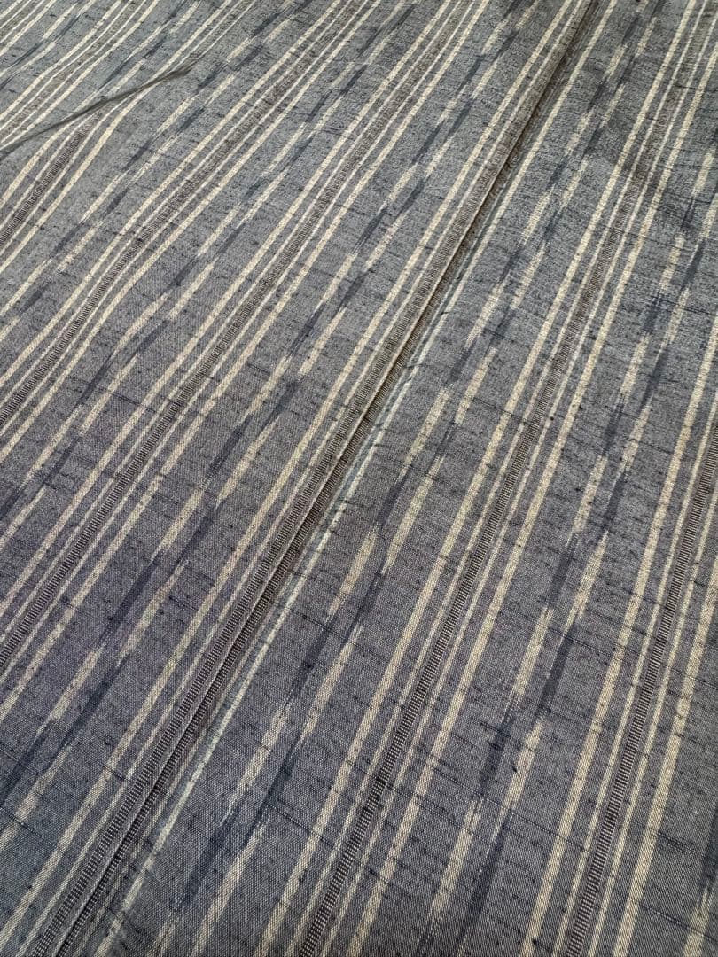 【未着用品】西陣織染匠「美吉」米沢産米沢紬 手機織 藍鼠色「多種縦縞文様」