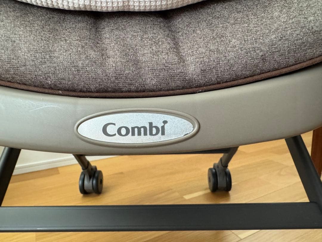 美品 Combi コンビ ネムリラ 電動　ブラウン　動作確認済！！