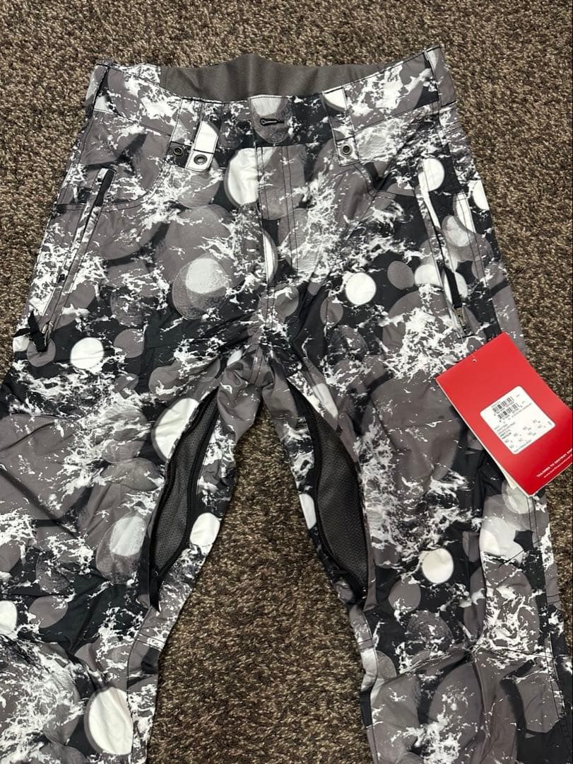 ボンファイア、スキーウェア