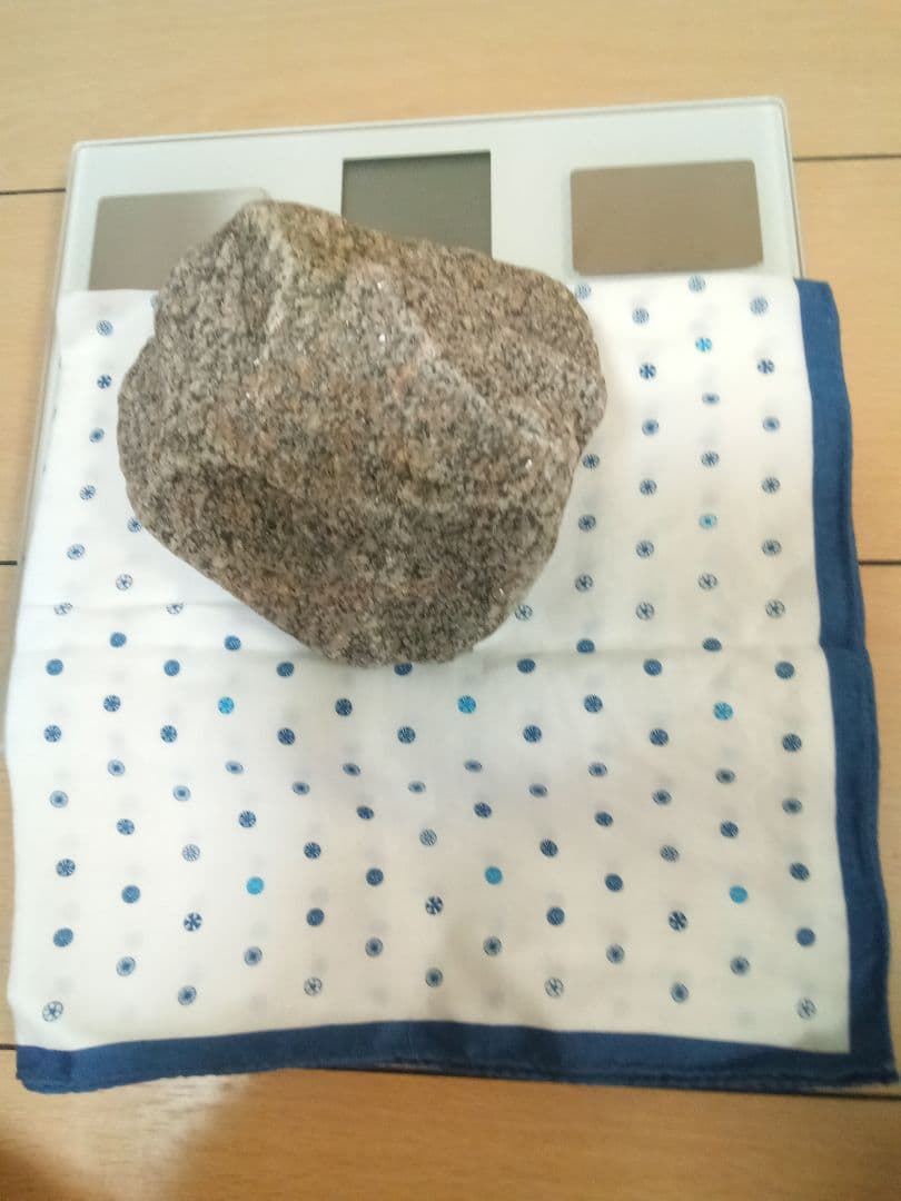 高純度天然ラジウム鉱石（0.5〜1.0μSv/h北投石原石 16.6㎏ 10個