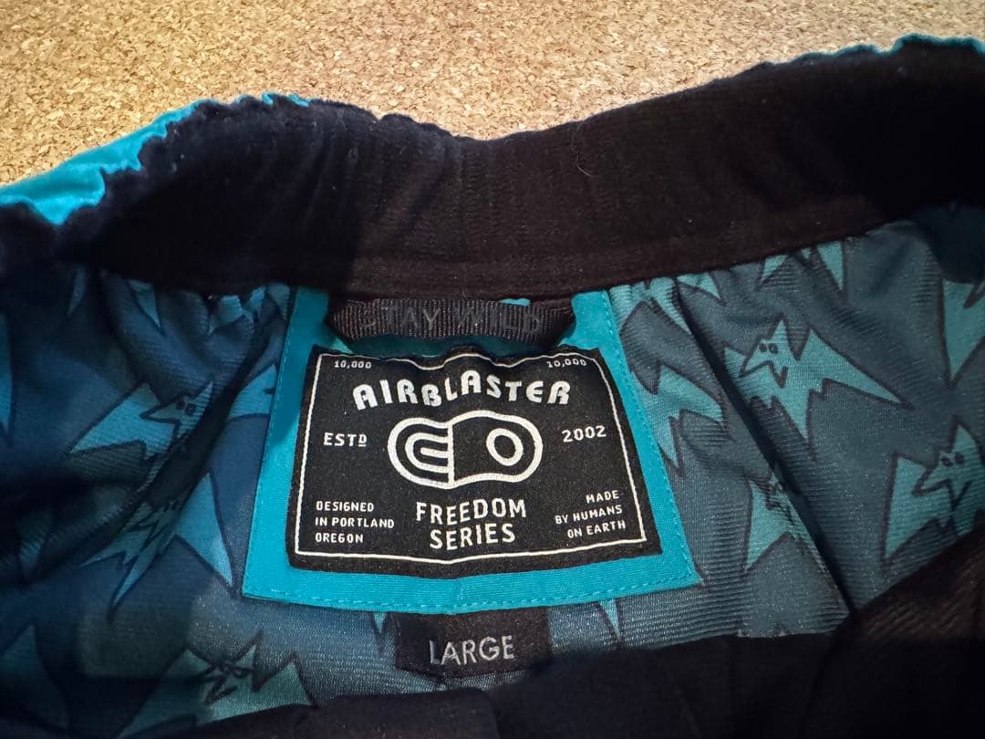 AIRBLASTERエアブラスター　キッズユース　Lサイズ　スノーウェア