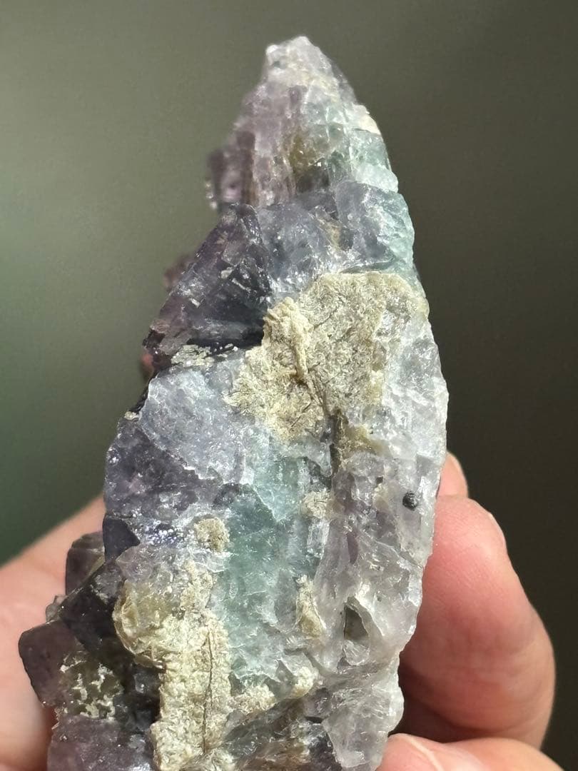 レア　ナイジェリア産フローライト、デザートローズ共生　強蛍光　240g 天然石