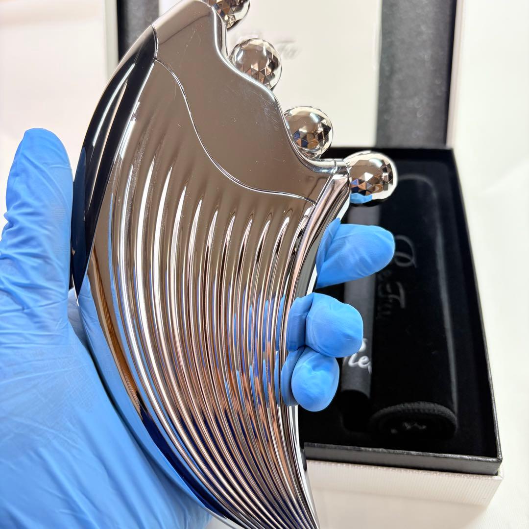 ReFa 4 CAXA RAY リファ　フォーカッサレイ