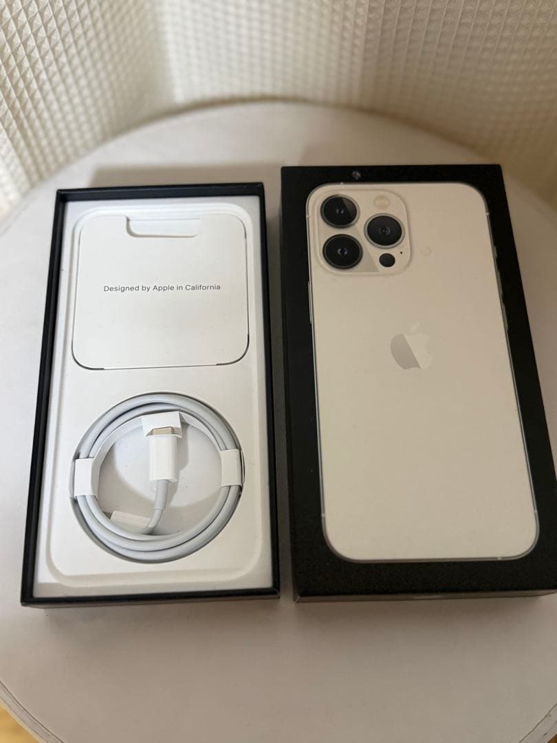 グトシー　Apple iPhone 13 Pro シルバー 本体