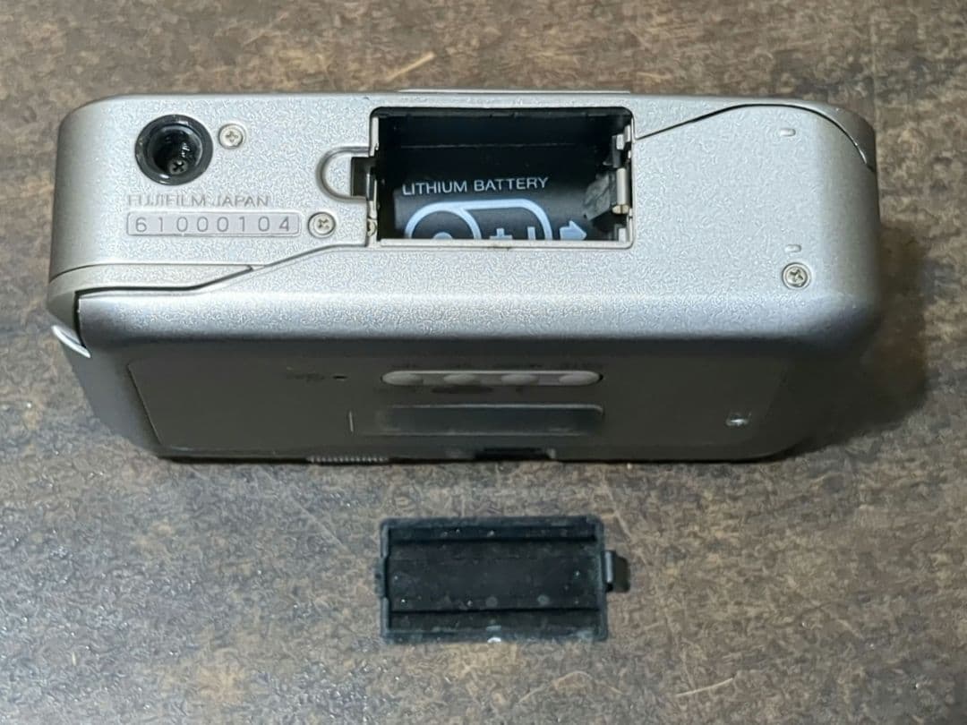 FUJIFILM TIARA コンパクトカメラ SUPER-EBC 28mm