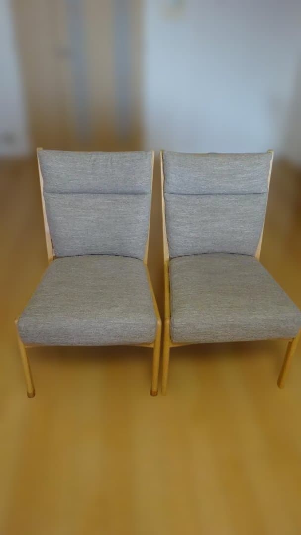 4.ソファのような座り心地(ニトリ C-27肘付き2脚+肘なし２脚）4脚セット