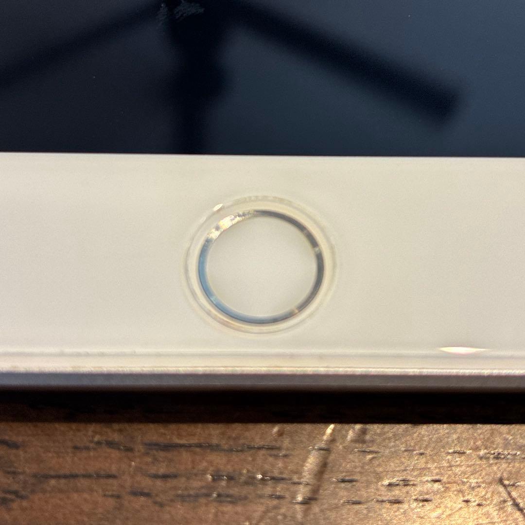 Apple iPad 第７世代 32GB シルバー SIMフリー