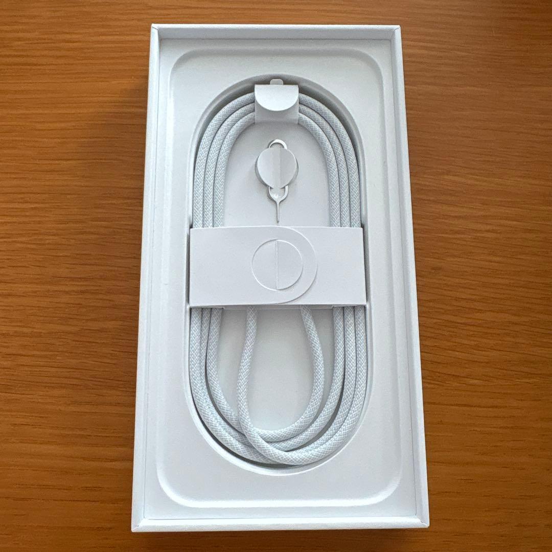 iPhone16e 256GB/ホワイト SIMフリー 美品 残債なし 即購入可