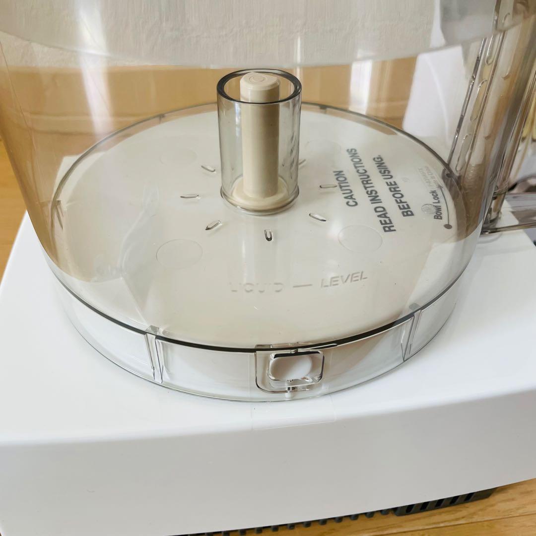 極美品　クイジナート DLC-10PRO フードプロセッサー　24年製　ケース付