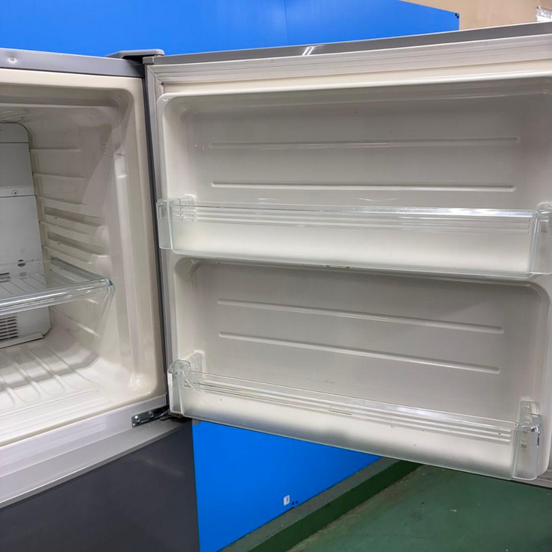 570 SHARP　中型冷蔵庫　小型　200Ｌ以上　290Ｌ　小型　一人暮らし