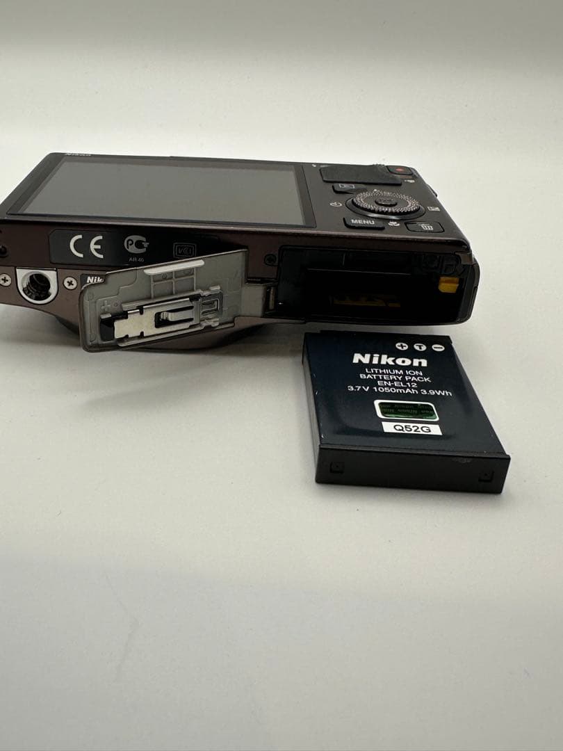 Nikon COOLPIX S9500 コンパクトデジタルカメラ【動作確認済】