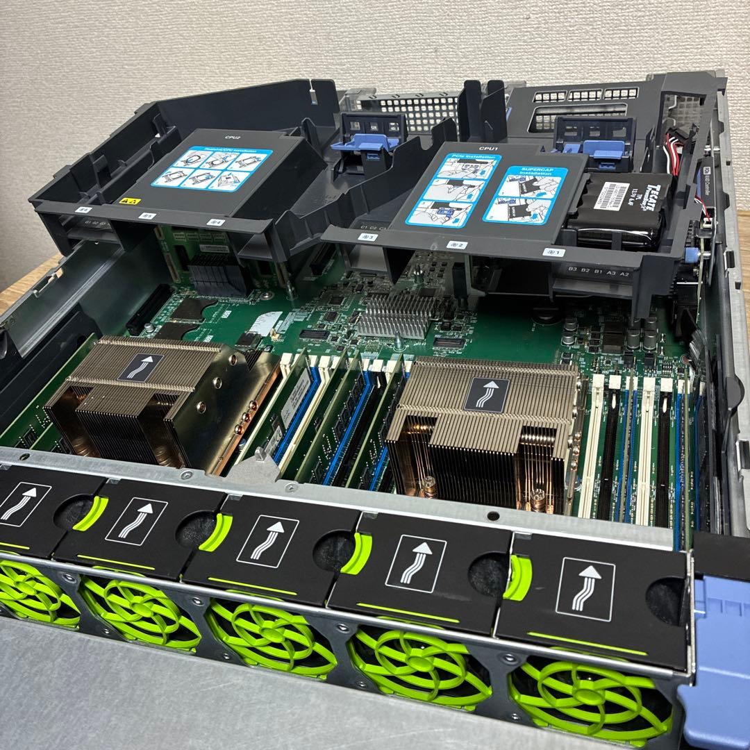 Cisco UCS C240 M4S サーバ