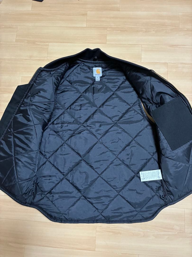 Carhartt ダックベスト／Mサイズ（V01-BLK)