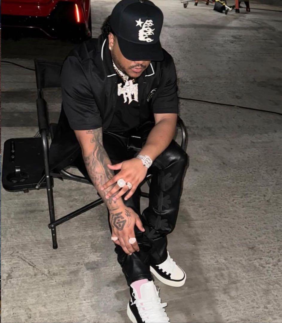 【極美品】 HELLSTAR LA SNAPBACK CAP