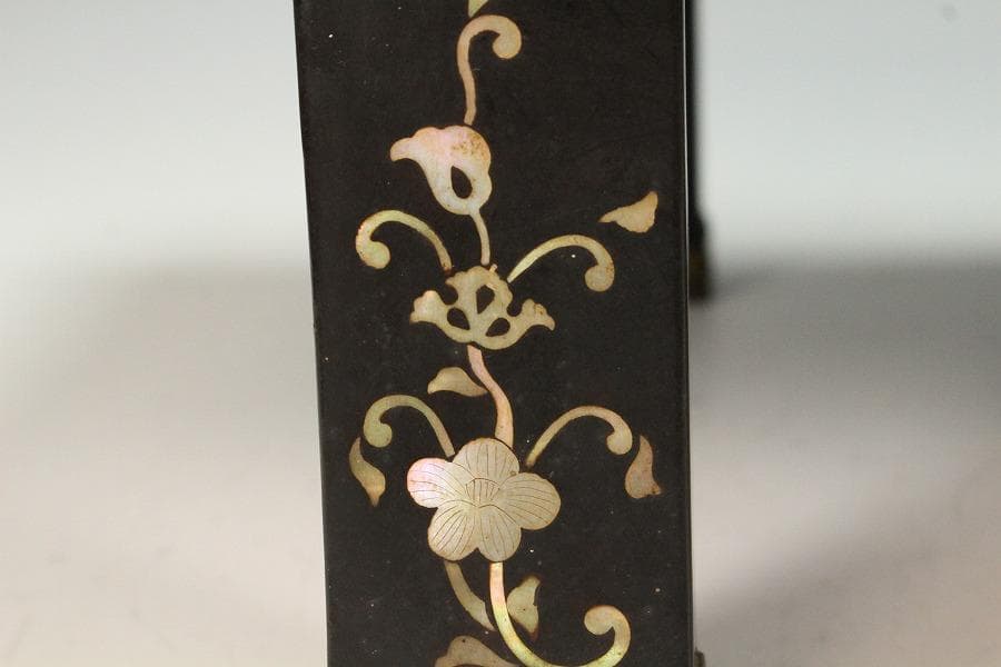 真塗り 螺鈿 草華紋 四方卓 香炉台 仏教美術(K-YC341)