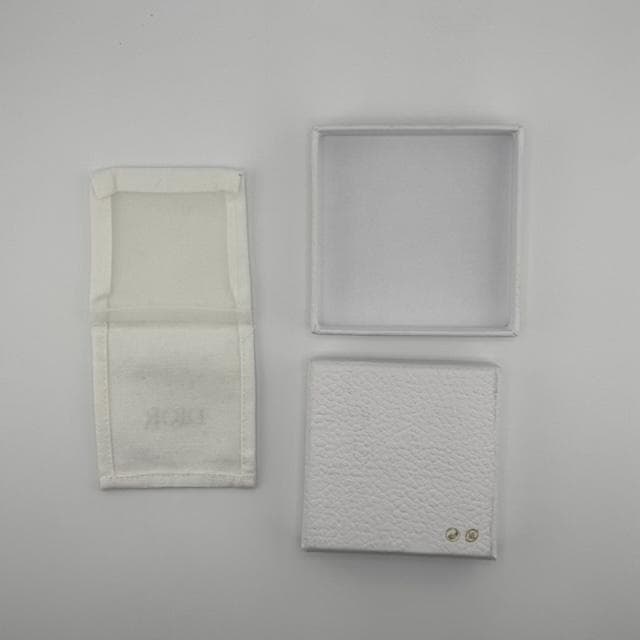 ディオール ディオレボリューション ピアス　(片耳のみ) ゴールド