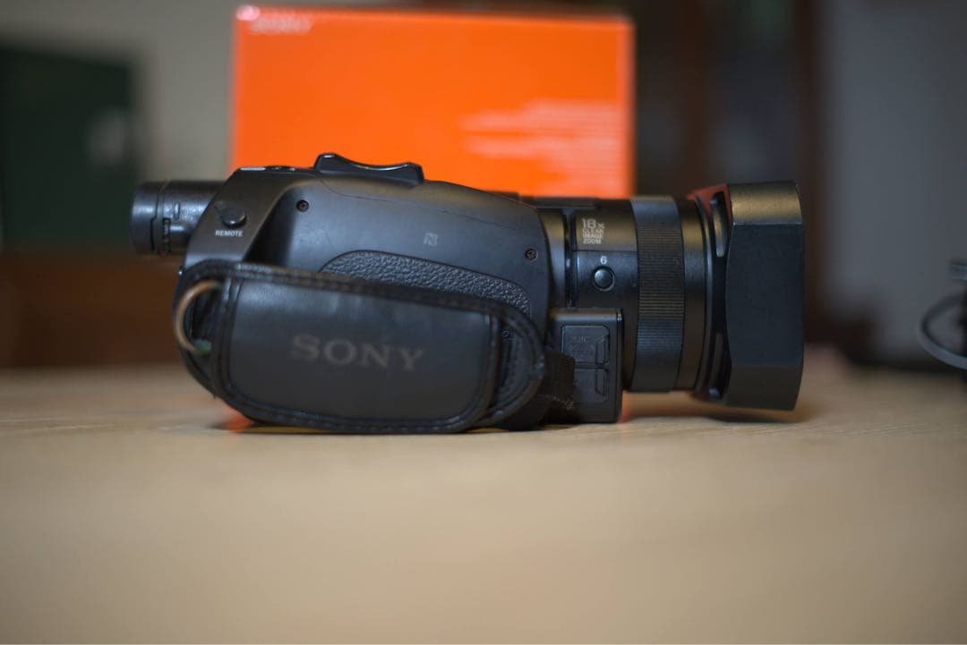 【絶版名機】SONY FDR-AX700 4K ZEISS +充電器セット