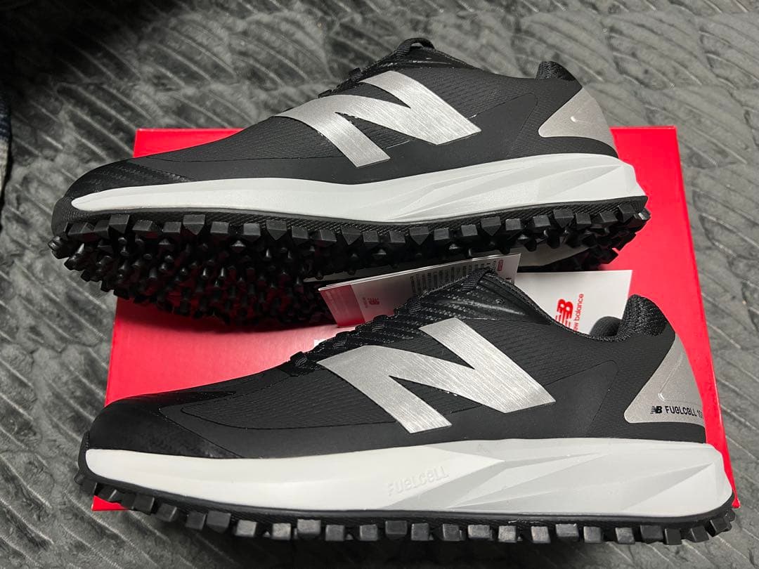 ニューバランスゴルフ　FuelCell 1001 v5