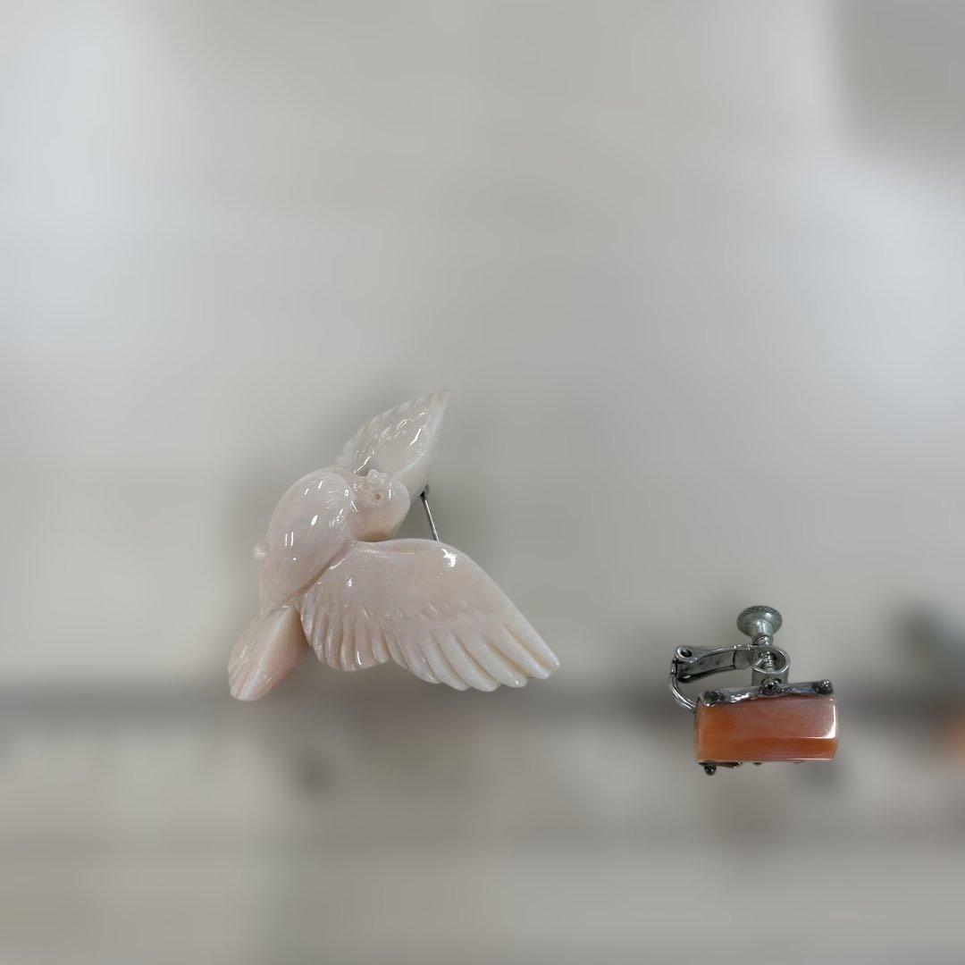 未使用　珊瑚　サンゴ　鳩の形状ブローチ ピンク珊瑚　イヤリング　淡いピンク