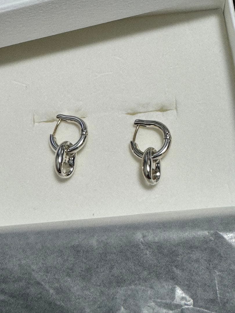 h'eresピアス