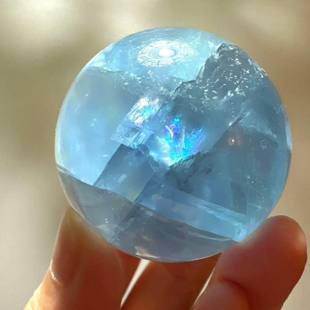 ブルーフローライト　スフィア　4.2㎝　スカイブルー　レア　虹　フローライト