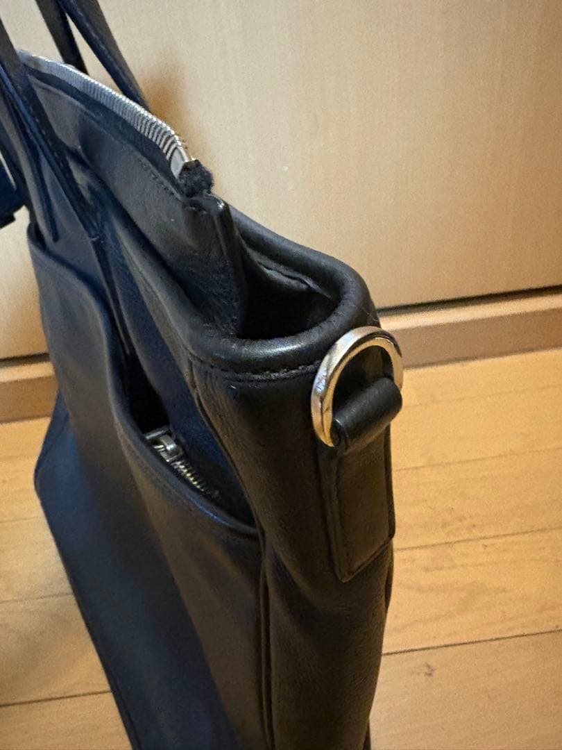 ⭐️最終お値下げしました⭐️PRADA⭐️ 黒 レザー ビジネストートバッグ　三角ロゴ