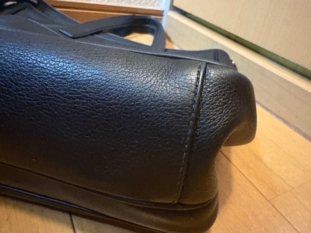 ⭐️最終お値下げしました⭐️PRADA⭐️ 黒 レザー ビジネストートバッグ　三角ロゴ