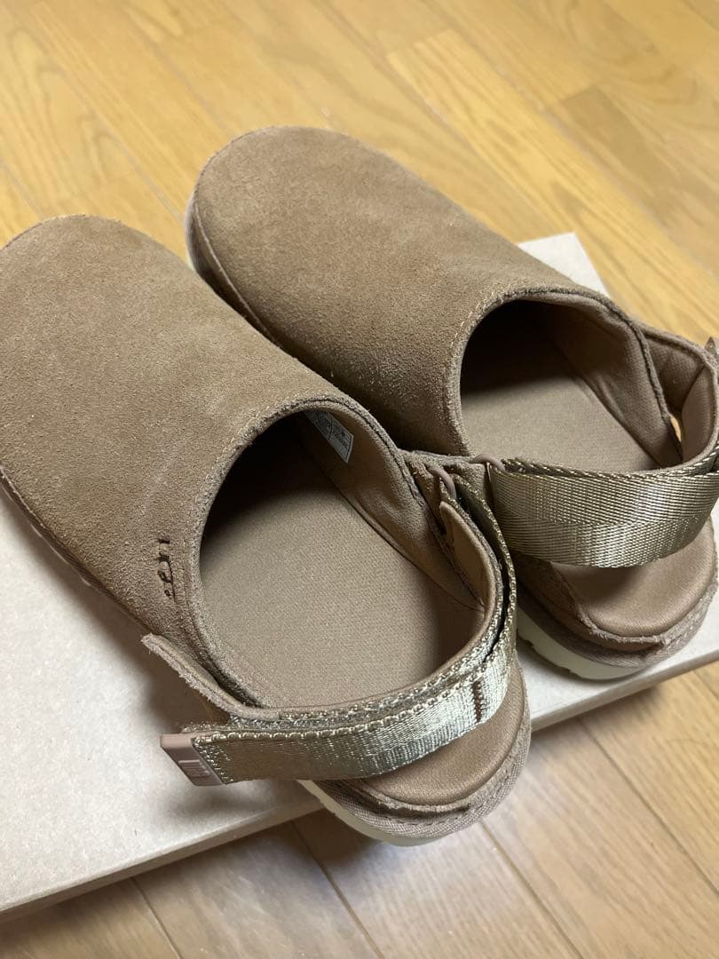 正規品　UGG アグ ゴールデンスター　クロッグ　レディース