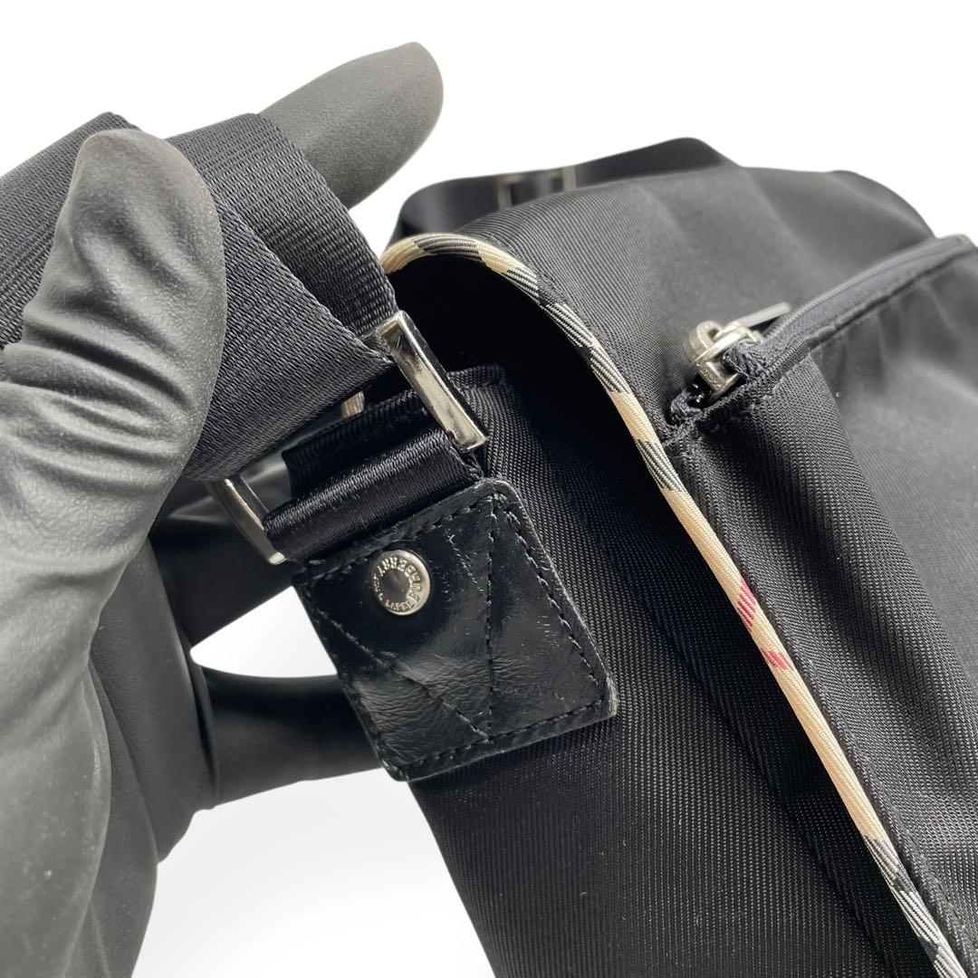 未使用級　BURBERRY BLUE LABEL　ショルダーバッグ　ナイロン