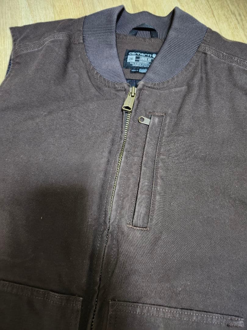 Carhartt 　カーハート　ブラウン ダックベスト