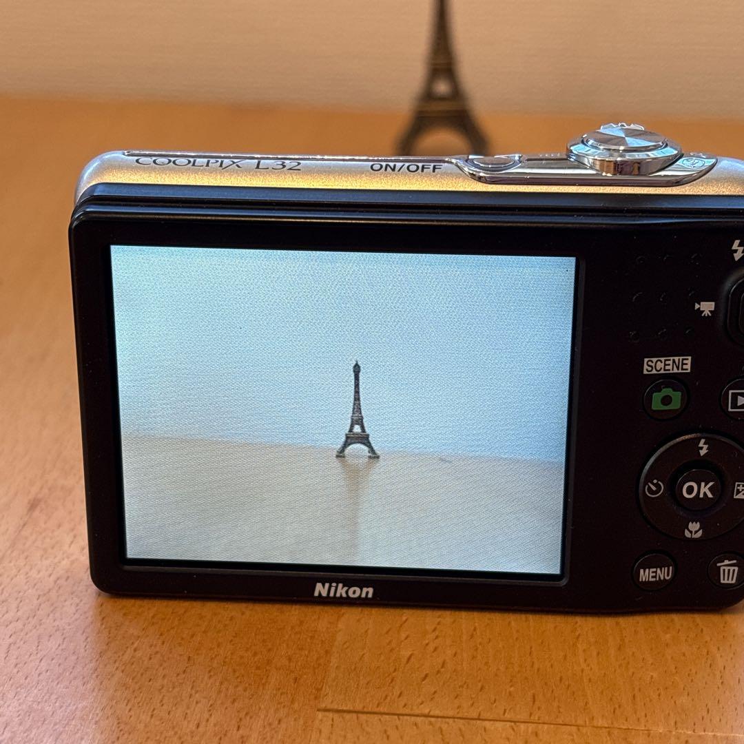 か*ん様 Nikon COOLPIX L32 シルバー