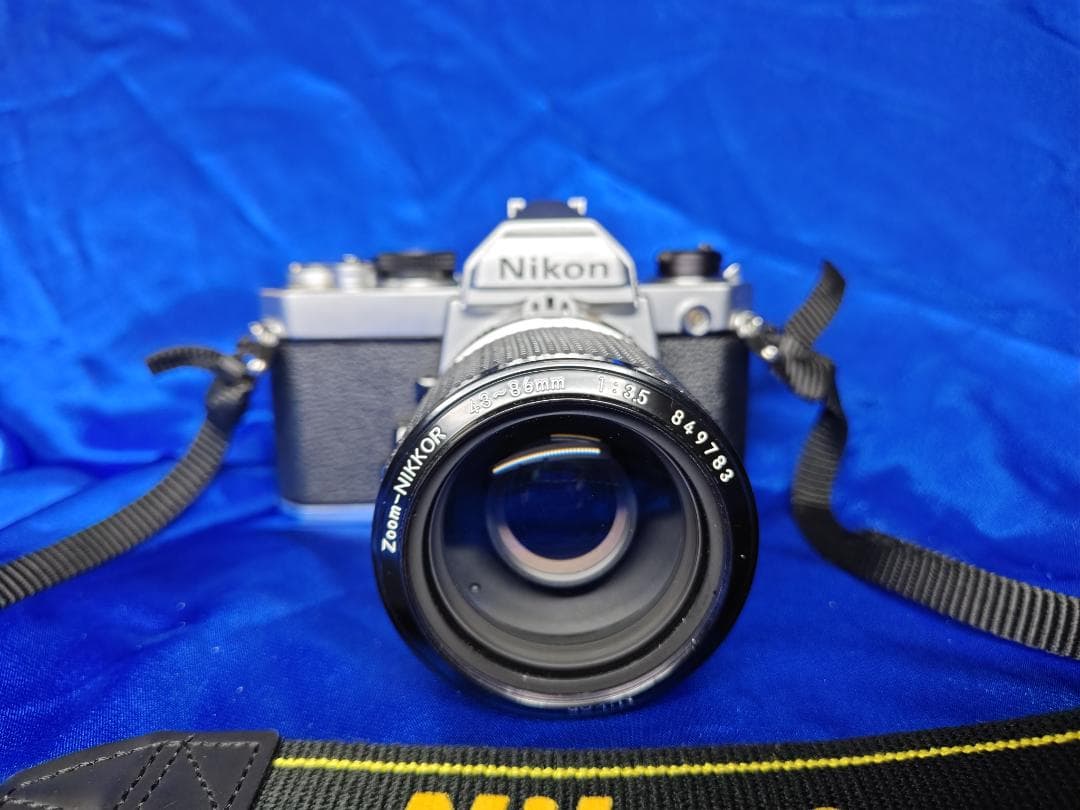 【美品】 Nikon FM ＋レンズ＋ストラップ新品ケース